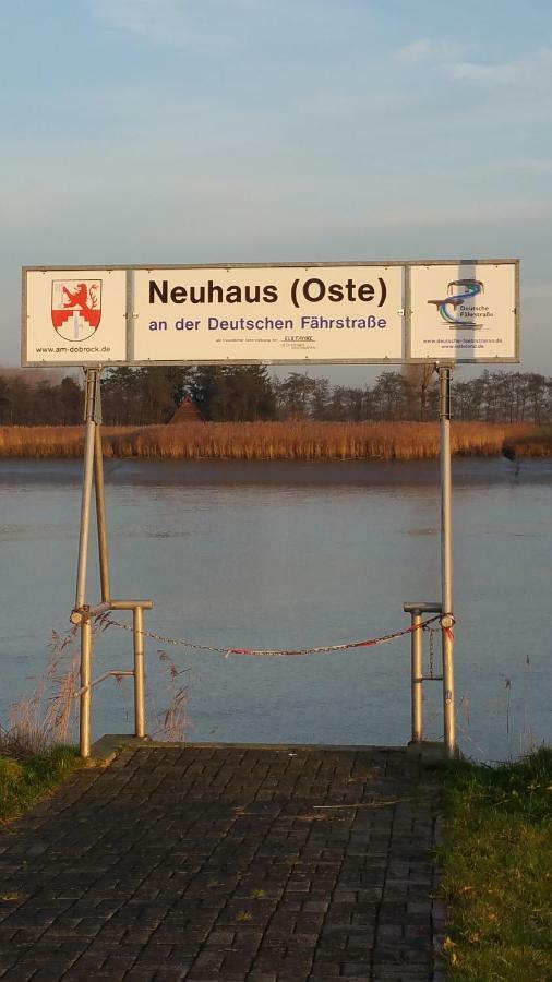 Am Kanal Neuhaus an der Oste Luaran gambar