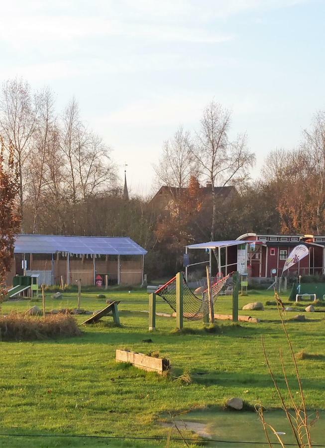 Am Kanal Neuhaus an der Oste Luaran gambar